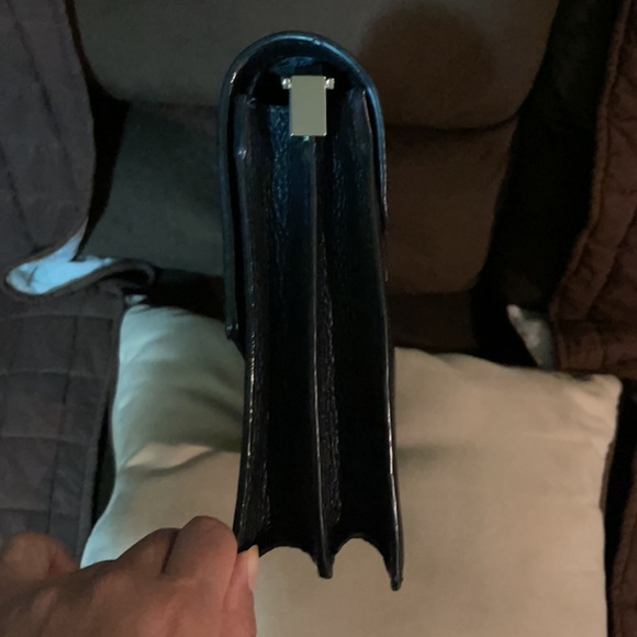 Kate Spade messenger bag - Picture 2 of 5